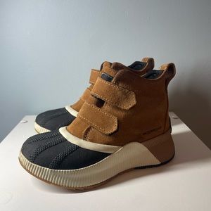 Boys Sorel waterproof duck boots